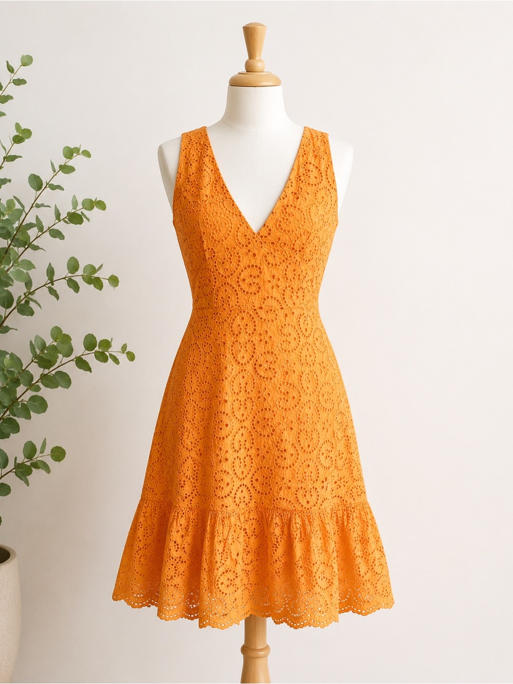 MINKPINK Huxton Mini Cotton Orange Dress with Eyelet Detailed Women’s Size L NWT